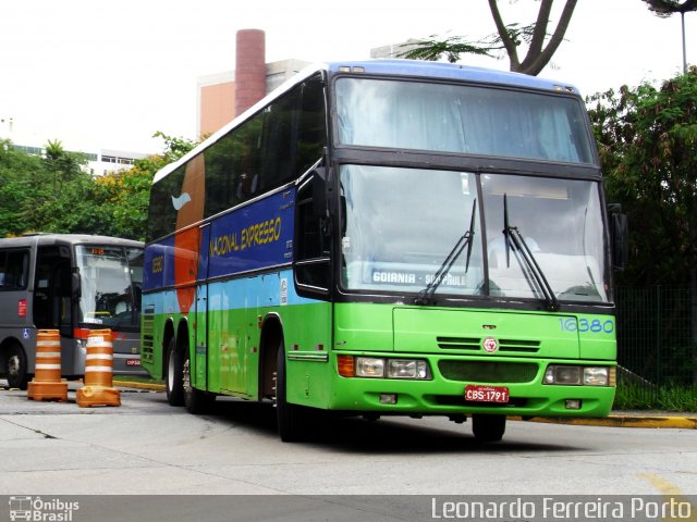 Nacional Expresso 16380 na cidade de São Paulo, São Paulo, Brasil, por Leonardo Ferreira Porto. Número da foto: #777767.