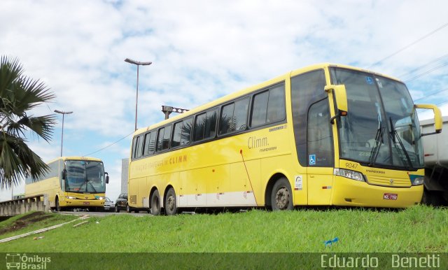 Viação Itapemirim 9047 na cidade de Vitória, Espírito Santo, Brasil, por Eduardo Benetti . Número da foto: #780452.