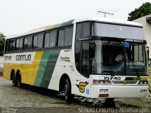 Empresa Gontijo de Transportes 15740 na cidade de Almenara, Minas Gerais, Brasil, por Sérgio Augusto Braga Canuto. ID da foto: 782040.