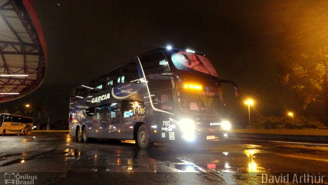 Viação Garcia 7157 na cidade de Londrina, Paraná, Brasil, por David Arthur. Número da foto: #781234.