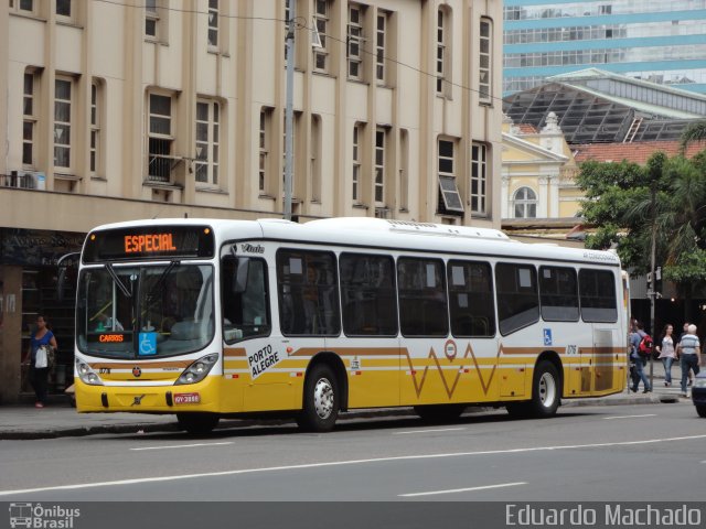 Companhia Carris Porto-Alegrense 0716 na cidade de Porto Alegre, Rio Grande do Sul, Brasil, por Eduardo Machado. ID da foto: 786661.