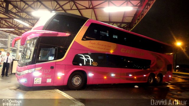 Viação Garcia 7137 na cidade de Londrina, Paraná, Brasil, por David Arthur. Número da foto: #785894.