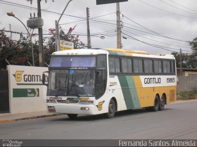 Empresa Gontijo de Transportes 15865 na cidade de Vitória da Conquista, Bahia, Brasil, por Fernanda Santos Almeida. ID da foto: 787302.