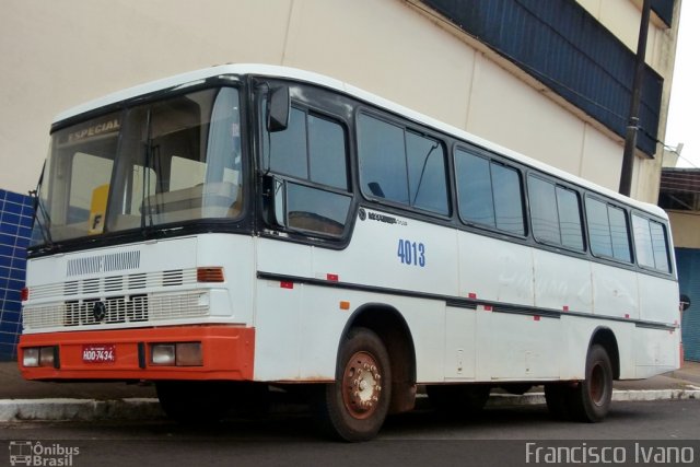 AVOA - Auto Viação Ourinhos Assis 4013 na cidade de Ourinhos, São Paulo, Brasil, por Francisco Ivano. Número da foto: #789471.