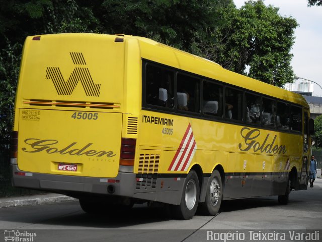 Viação Itapemirim 45005 na cidade de São Paulo, São Paulo, Brasil, por Rogério Teixeira Varadi. Número da foto: #788155.