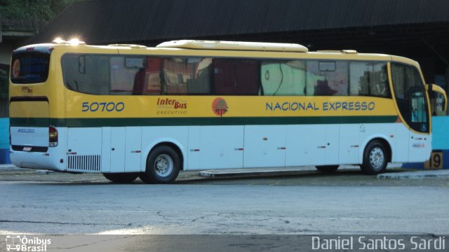 Nacional Expresso 50700 na cidade de Santos, São Paulo, Brasil, por Daniel Santos Sardi. Número da foto: #791641.