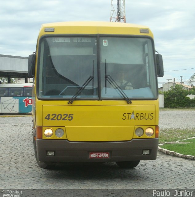 Viação Itapemirim 42025 na cidade de Campos dos Goytacazes, Rio de Janeiro, Brasil, por Paulo  Junior. ID da foto: 790804.