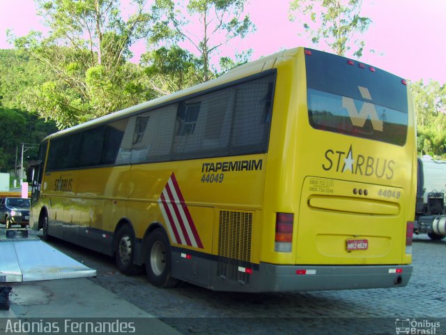 Viação Itapemirim 44049 na cidade de Manhuaçu, Minas Gerais, Brasil, por Adonias  Fernandes. Número da foto: #792100.