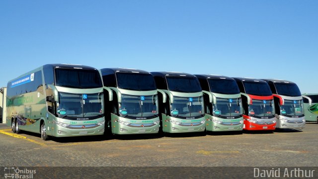Viação Garcia SN na cidade de Londrina, Paraná, Brasil, por David Arthur. Número da foto: #792636.