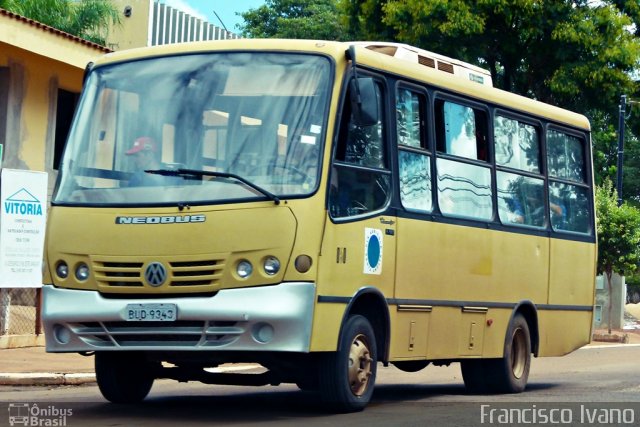 Ônibus Particulares 00001 na cidade de Maracaí, São Paulo, Brasil, por Francisco Ivano. Número da foto: #794052.
