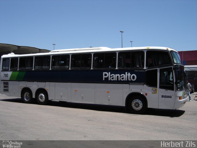 Planalto Transportes 780 na cidade de Porto Alegre, Rio Grande do Sul, Brasil, por Herbert Zils. Número da foto: #793019.
