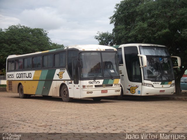 Empresa Gontijo de Transportes 9255 na cidade de São Francisco, Minas Gerais, Brasil, por João Victor Marques. ID da foto: 795277.