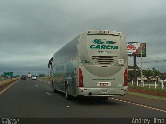Viação Garcia 7163 na cidade de Londrina, Paraná, Brasil, por Andrey  Lima. Número da foto: #758913.