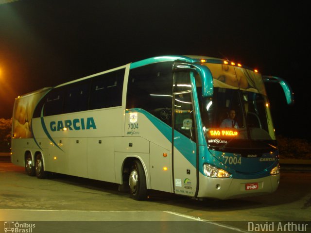 Viação Garcia 7004 na cidade de Londrina, Paraná, Brasil, por David Arthur. ID da foto: 796674.