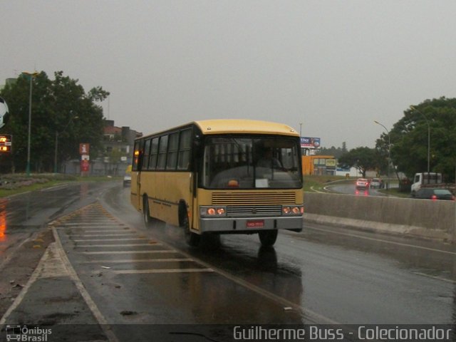 Ônibus Particulares 44 na cidade de São Leopoldo, Rio Grande do Sul, Brasil, por Jose  Fernando. ID da foto: 802143.