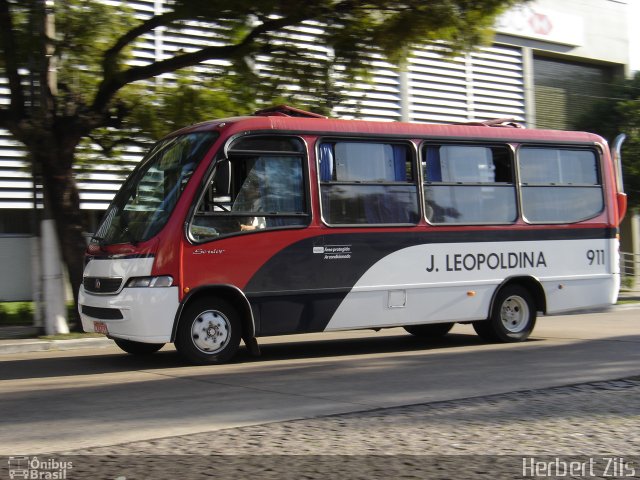 ATL - Associação dos Transportadores de Passageiros por Lotação 911 na cidade de Porto Alegre, Rio Grande do Sul, Brasil, por Herbert Zils. Número da foto: #803983.