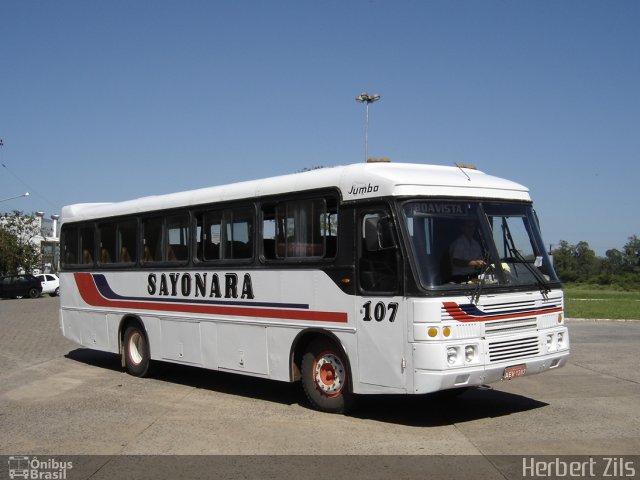 Sayonara - Auto Viação Monte Alverne 107 na cidade de Santa Cruz do Sul, Rio Grande do Sul, Brasil, por Herbert Zils. Número da foto: #805575.