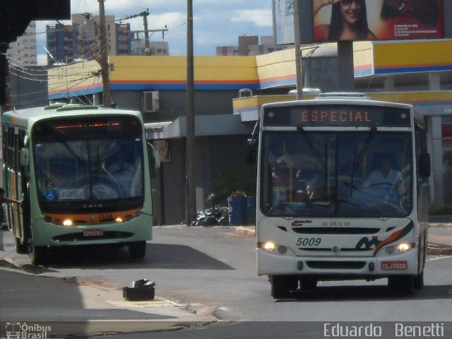 Empresa Circular de Marília 5009 na cidade de Marília, São Paulo, Brasil, por Eduardo Benetti . ID da foto: 807384.