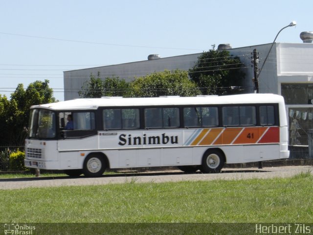 Expresso Sinimbu 41 na cidade de Santa Cruz do Sul, Rio Grande do Sul, Brasil, por Herbert Zils. Número da foto: #807703.
