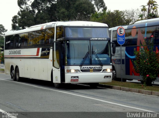 Auto Viação Catarinense 2101 na cidade de Curitiba, Paraná, Brasil, por David Arthur. Número da foto: #809654.