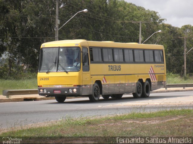 Viação Itapemirim 24205 na cidade de Vitória da Conquista, Bahia, Brasil, por Fernanda Santos Almeida. ID da foto: 812885.