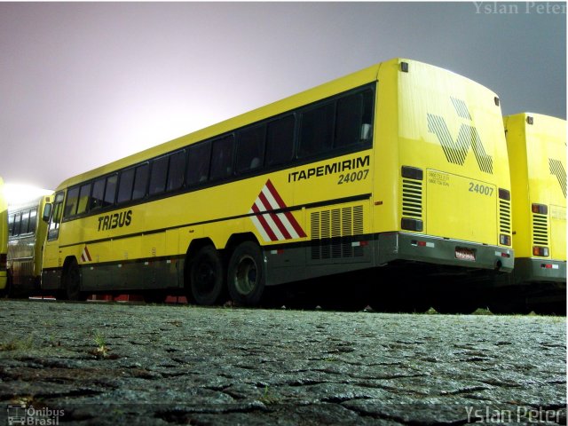 Viação Itapemirim 24007 na cidade de Campos dos Goytacazes, Rio de Janeiro, Brasil, por Yslan Peter. Número da foto: #815012.