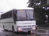 Ônibus Particulares 2000 na cidade de Cubatão, São Paulo, Brasil, por Adam Xavier Rodrigues Lima. Número da foto: #814853.