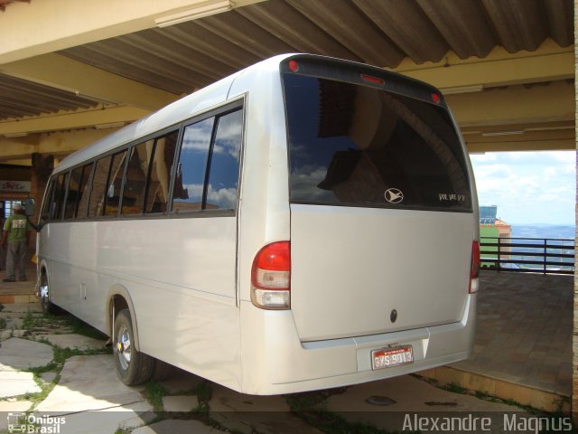 Ônibus Particulares GYS9013 na cidade de São Thomé das Letras, Minas Gerais, Brasil, por Alexandre  Magnus. Número da foto: #762232.