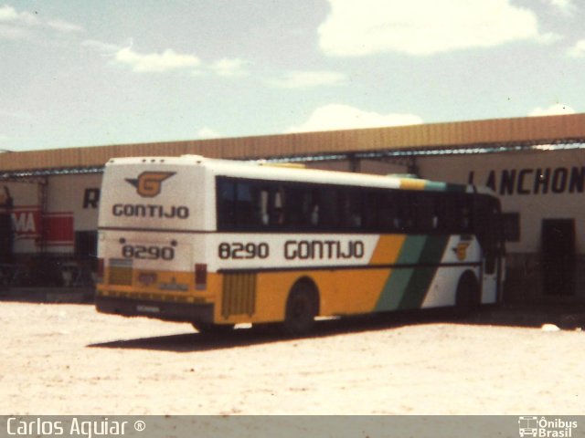 Empresa Gontijo de Transportes 8290 na cidade de Acauã, Piauí, Brasil, por Carlos Aguiar ®. Número da foto: #819290.
