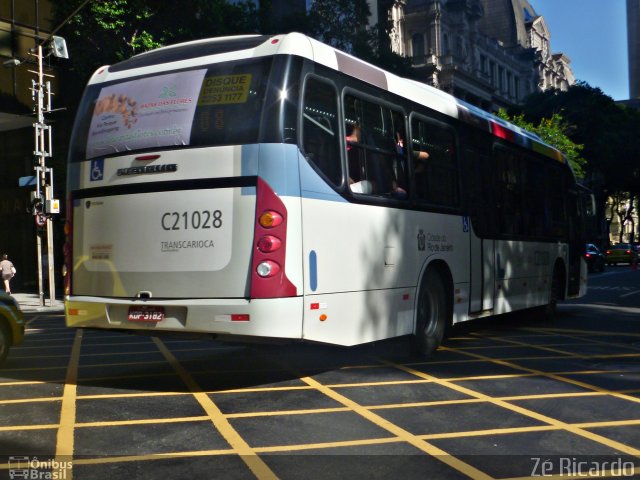 Translitorânea Turística C21028 na cidade de Rio de Janeiro, Rio de Janeiro, Brasil, por Zé Ricardo Reis. Número da foto: #763786.
