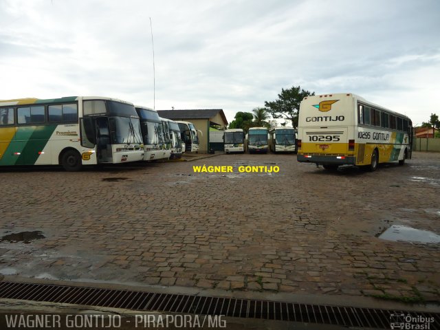 Empresa Gontijo de Transportes 10295 na cidade de Pirapora, Minas Gerais, Brasil, por Wagner Gontijo Várzea da Palma-mg. Número da foto: #765507.