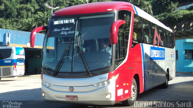 Expresso Luxo 10010 na cidade de Santos, São Paulo, Brasil, por Daniel Santos Sardi. Número da foto: #766918.