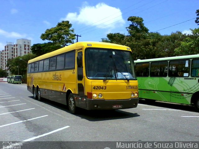 Viação Itapemirim 42043 na cidade de São José dos Campos, São Paulo, Brasil, por Maurício de Souza Oliveira. ID da foto: 767342.