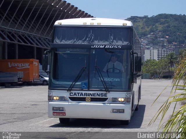 Auto Viação Catarinense 2137 na cidade de Florianópolis, Santa Catarina, Brasil, por Daniel Guardiola. ID da foto: 769319.