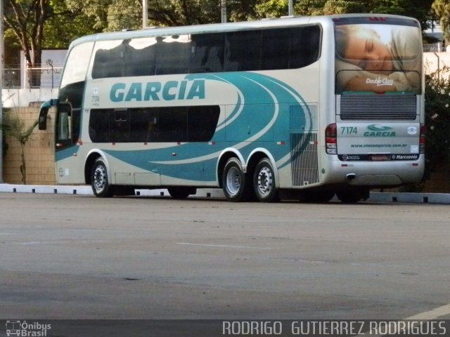 Viação Garcia 7174 na cidade de Maringá, Paraná, Brasil, por Rodrigo  Gutierrez Rodrigues. Número da foto: #770384.