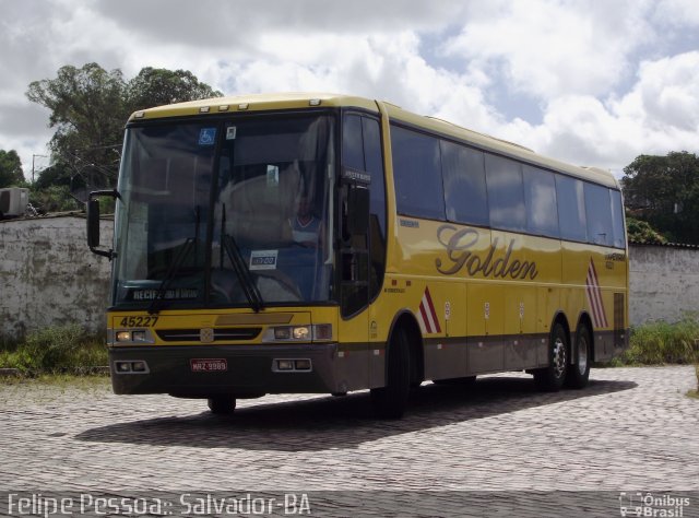 Viação Itapemirim 45227 na cidade de Salvador, Bahia, Brasil, por Felipe Pessoa de Albuquerque. ID da foto: 1334404.