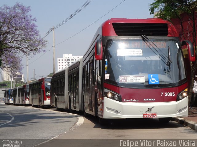 Viação Campo Belo 7 2095 na cidade de São Paulo, São Paulo, Brasil, por Felipe Vitor Paixão Vieira. Número da foto: #1336969.