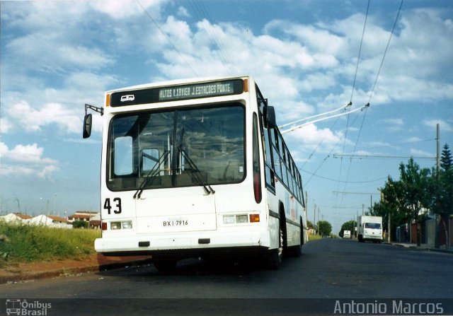 CTA - Companhia Tróleibus Araraquara 43 na cidade de Araraquara, São Paulo, Brasil, por Antonio Marcos Roque. ID da foto: 1337791.