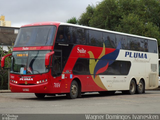 Pluma Conforto e Turismo 7014 na cidade de Curitiba, Paraná, Brasil, por Wagner Domingos Ivanesken. ID da foto: 1337402.