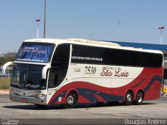 Expresso São Luiz 7530 na cidade de Goiânia, Goiás, Brasil, por Douglas Andrez. Número da foto: #1340481.