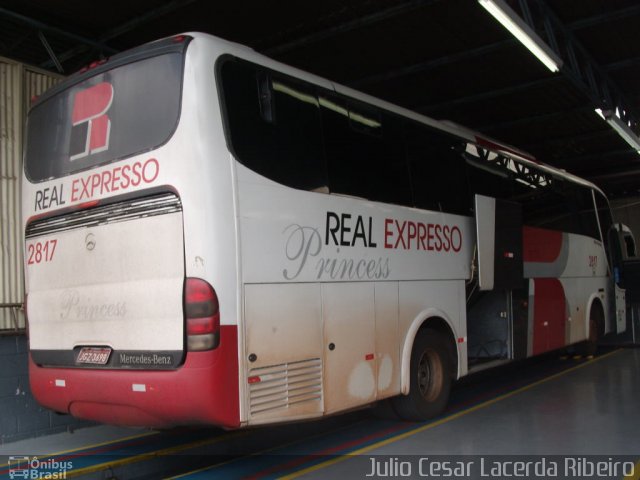 Real Expresso 2817 na cidade de Belo Horizonte, Minas Gerais, Brasil, por Julio Cesar Lacerda Ribeiro. Número da foto: #1342230.