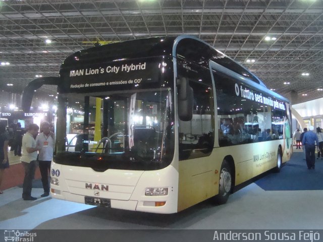 Volkswagen Ônibus e Caminhões - MAN Latin America  na cidade de Rio de Janeiro, Rio de Janeiro, Brasil, por Anderson Sousa Feijó. ID da foto: 1341375.