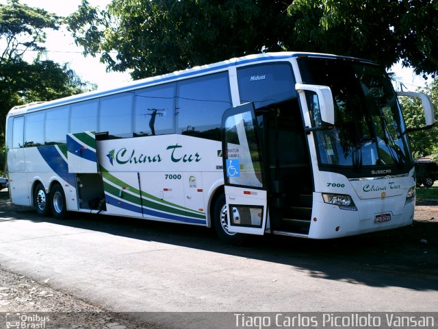 Chinatur Turismo 7000 na cidade de Santa Helena, Paraná, Brasil, por Tiago Carlos Picolloto Vansan. ID da foto: 1342667.