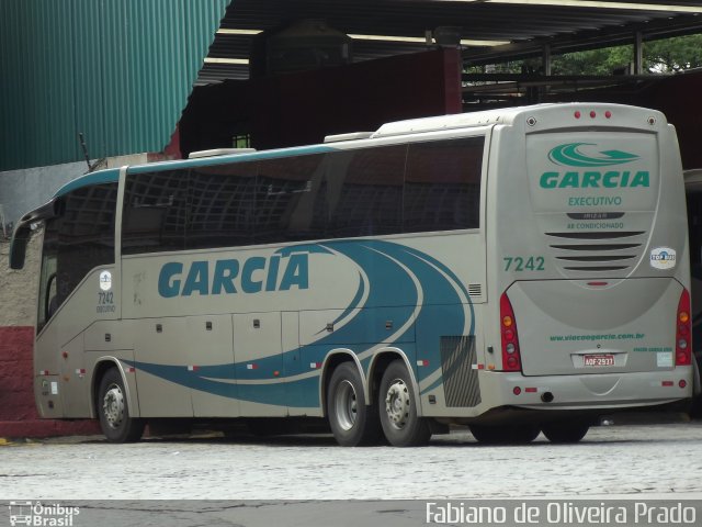 Viação Garcia 7242 na cidade de São Paulo, São Paulo, Brasil, por Fabiano de Oliveira Prado. Número da foto: #1352220.