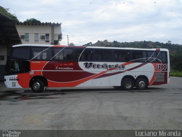 Vitória Turismo 1200 na cidade de Ponte Nova, Minas Gerais, Brasil, por Luciano Miranda. Número da foto: #1352376.