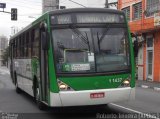 Viação Santa Brígida 1 1437 na cidade de São Paulo, São Paulo, Brasil, por Roberto Teixeira. Número da foto: #:id.