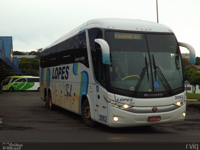 LopeSul Transportes - Lopes e Oliveira Transportes e Turismo - Lopes Sul 2062 na cidade de Pato Branco, Paraná, Brasil, por Rodrigo Augusto  Vignaga. Número da foto: #1363283.
