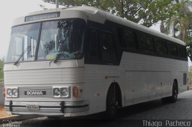 Ônibus Particulares 6945 na cidade de Januária, Minas Gerais, Brasil, por Thiago  Pacheco. Número da foto: #1366896.