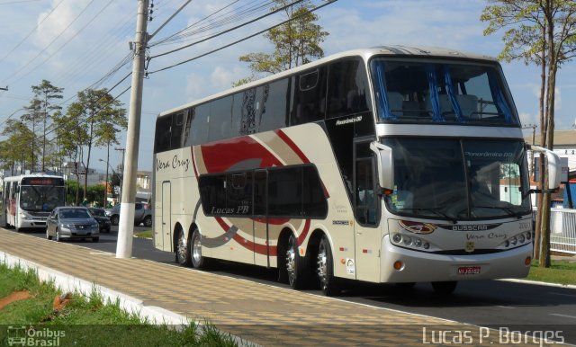 Vera Cruz Transporte e Turismo 2000 na cidade de Araxá, Minas Gerais, Brasil, por Lucas Borges . Número da foto: #1367875.