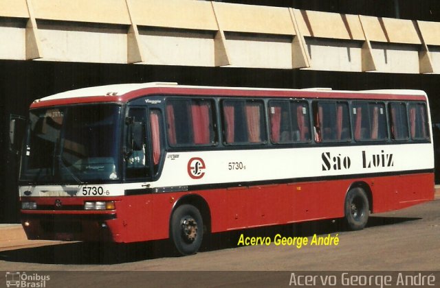 Expresso São Luiz 5730-6 na cidade de Jataí, Goiás, Brasil, por Carlos Júnior. Número da foto: #1373490.